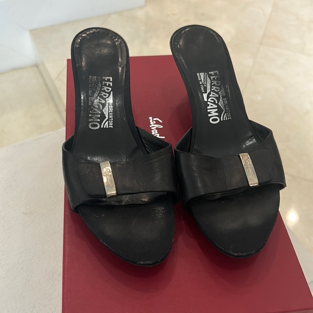 Ferragamo mule size 8